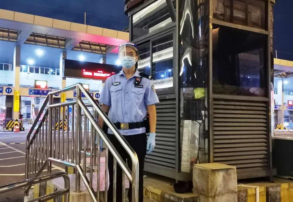 保安机场深圳皇岗口岸预约车接送